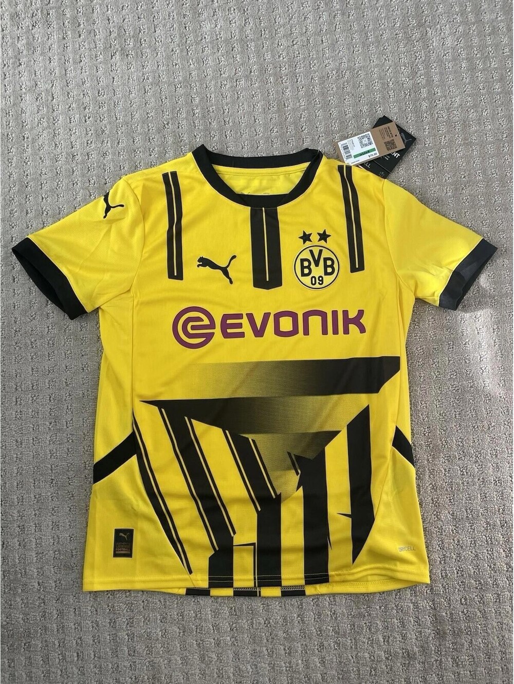 Puma Borussia Dortmund Soccer Jersey Yellow/Black - Youth Large NWT (retail $75)